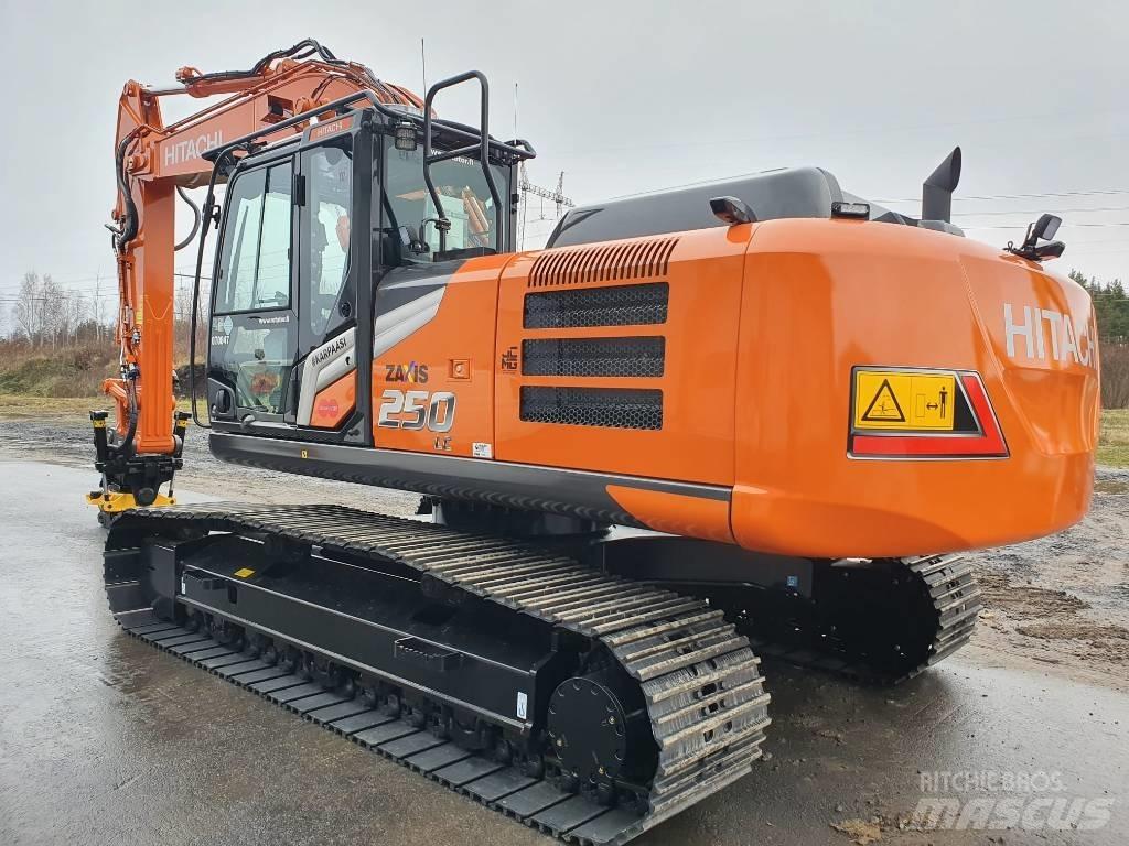 Hitachi ZX250LC-7 Gravemaskiner på larvebånd