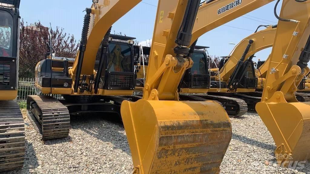 CAT 323 D2 L Gravemaskiner på larvebånd