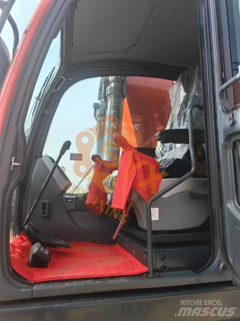 Doosan DX 225 LC Gravemaskiner på larvebånd