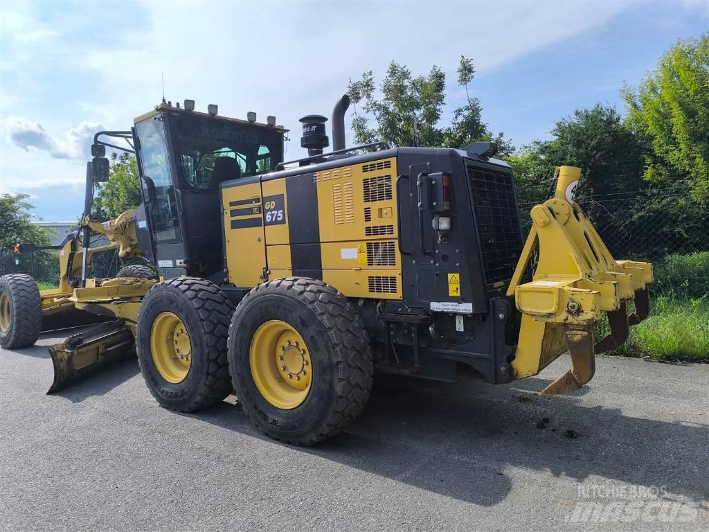 Komatsu GD 675-6 Vejhøvle / Gradere