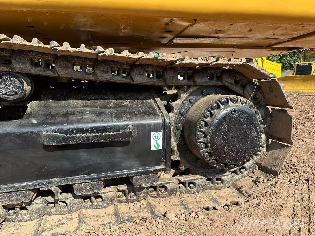 CAT 330 C Gravemaskiner på larvebånd