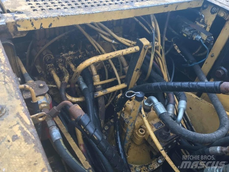 CAT 320 B Gravemaskiner på larvebånd