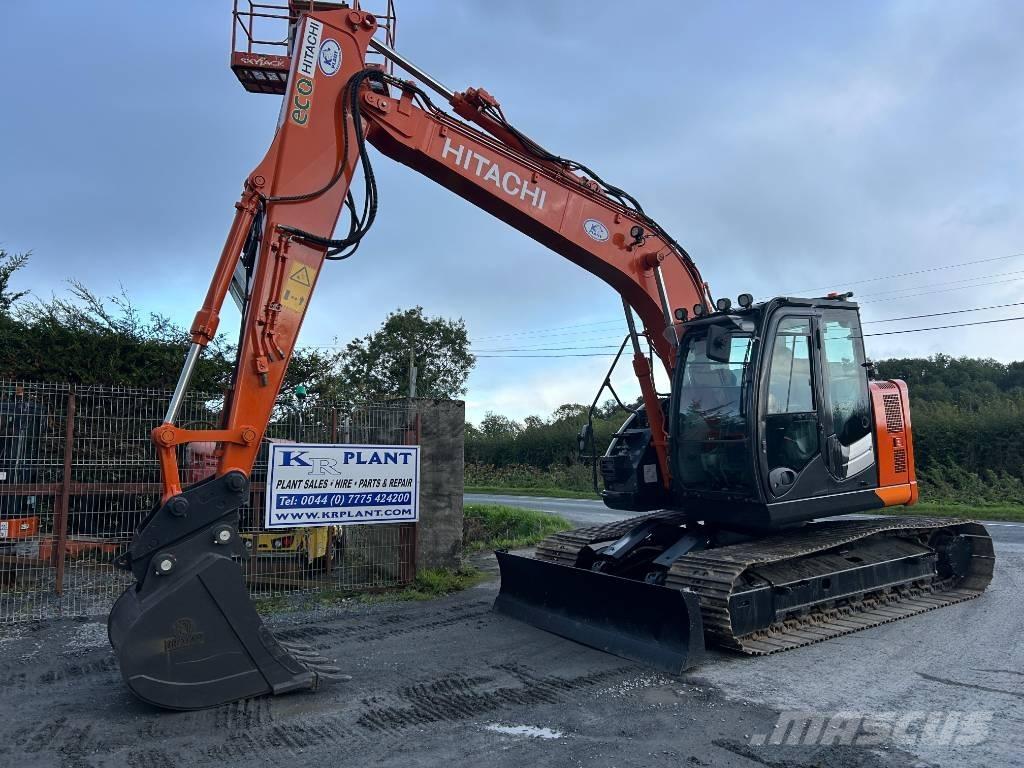 Hitachi ZX 135 US-6 Gravemaskiner på larvebånd