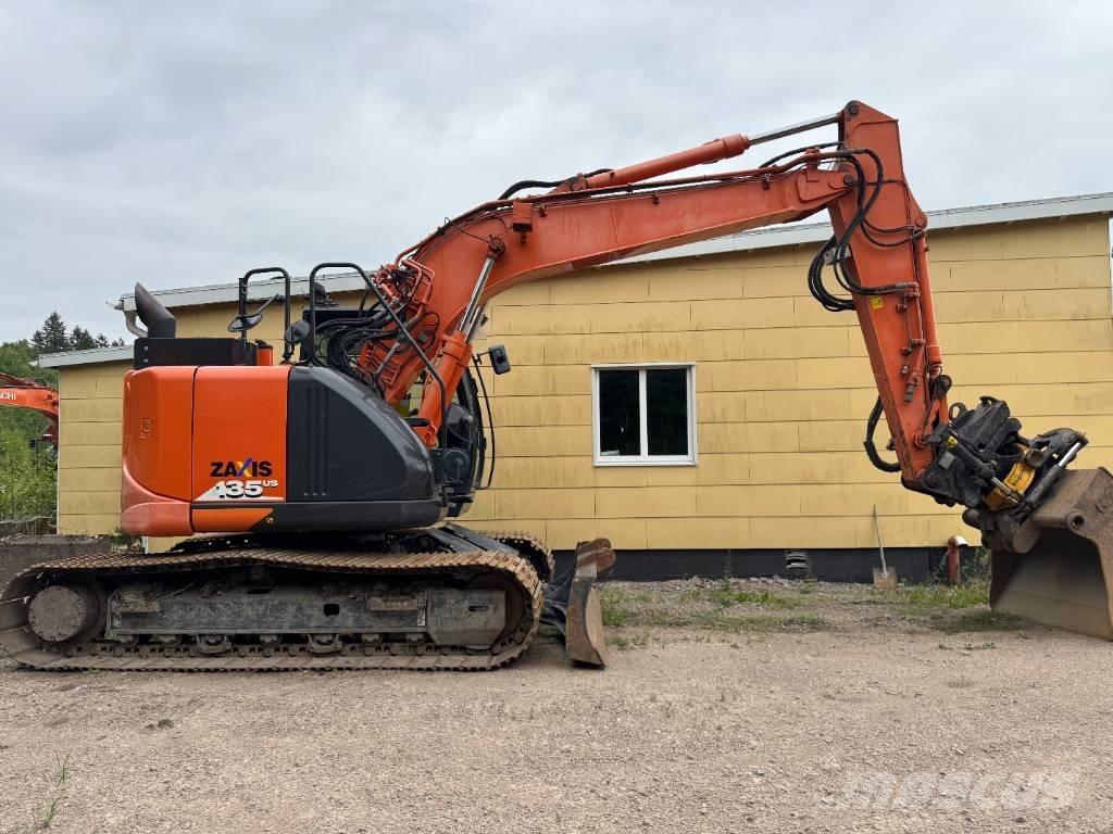 Hitachi ZX135USBL-6 Gravemaskiner på larvebånd
