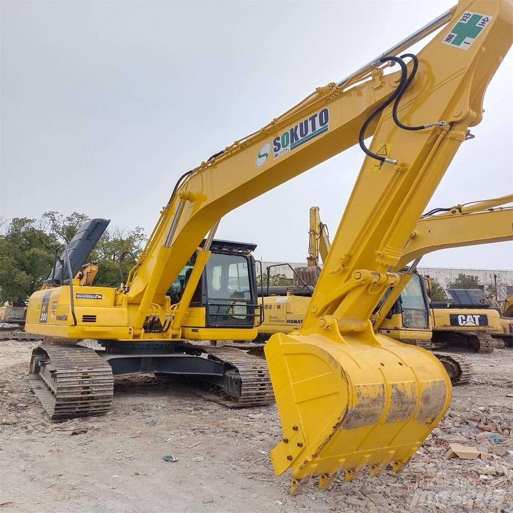 Komatsu PC 200 Gravemaskiner på larvebånd