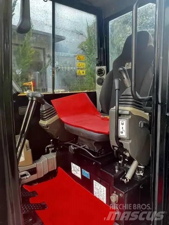 CAT 306E2 Gravemaskiner på larvebånd