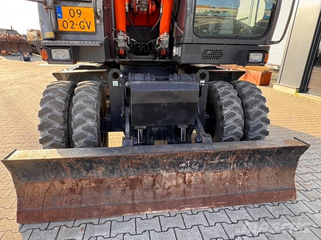 Hitachi ZX 140 W-3 Gravemaskiner på hjul