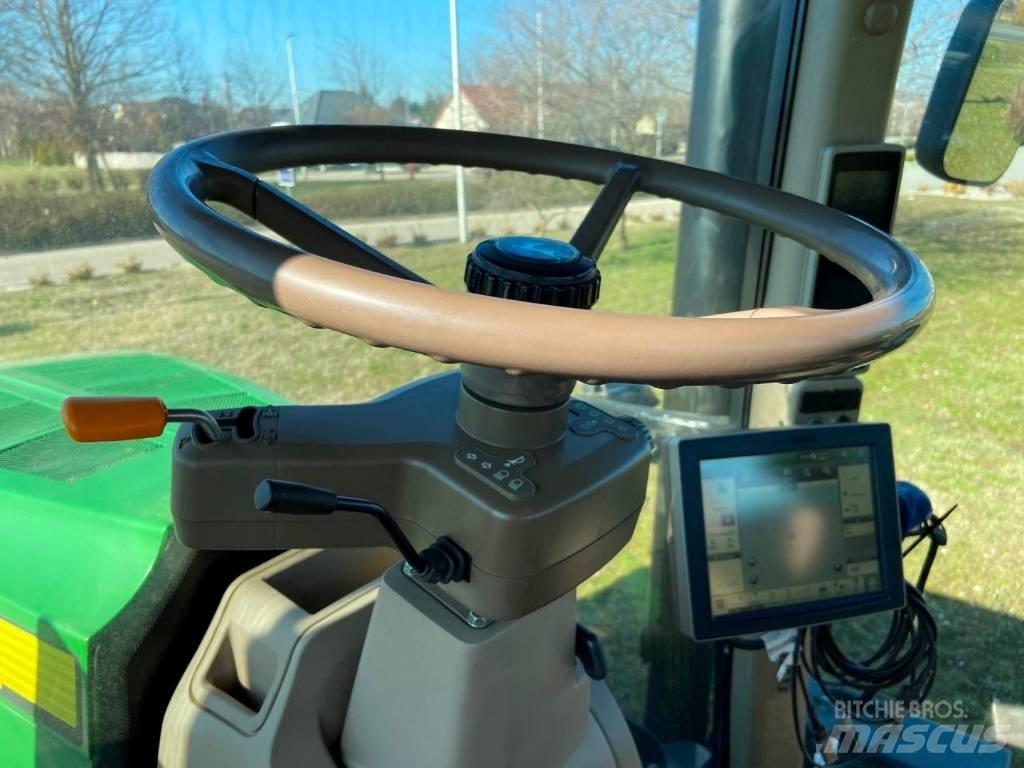 John Deere 7230 R Traktorer