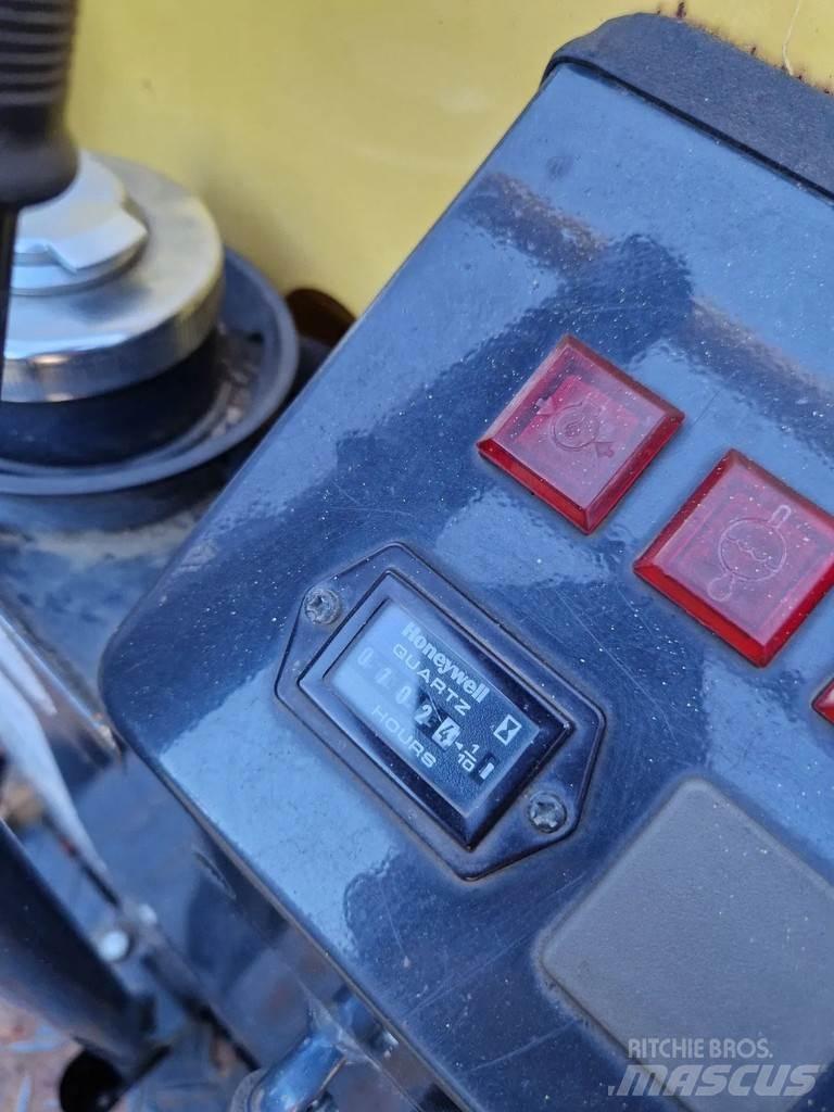 Yanmar C12R-B Bælte-tipvogn