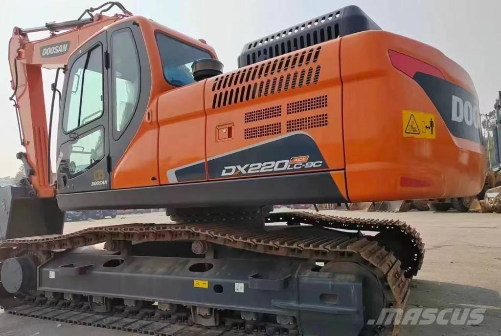 Doosan DX 220 Gravemaskiner på larvebånd