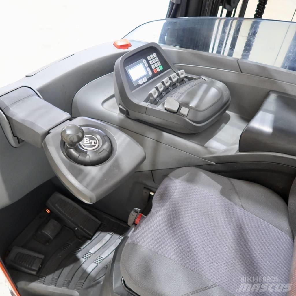 Toyota RRE160R Reachtruck