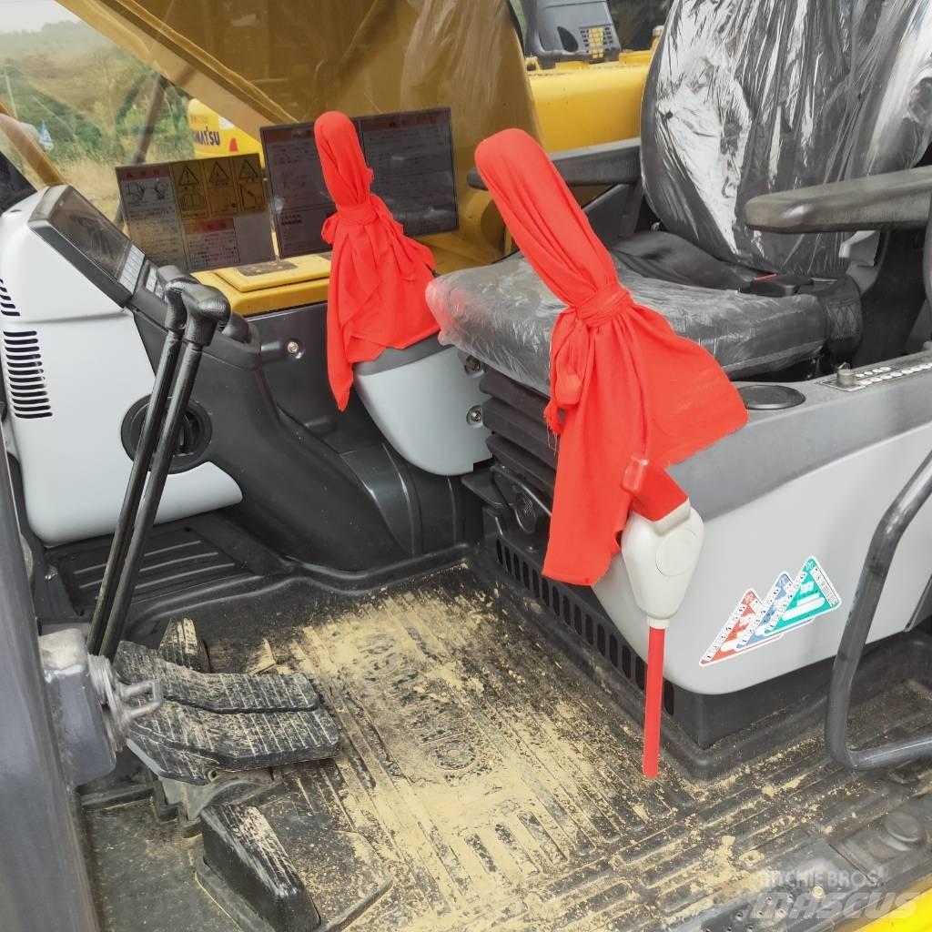 Komatsu PC200-8 Gravemaskiner på larvebånd