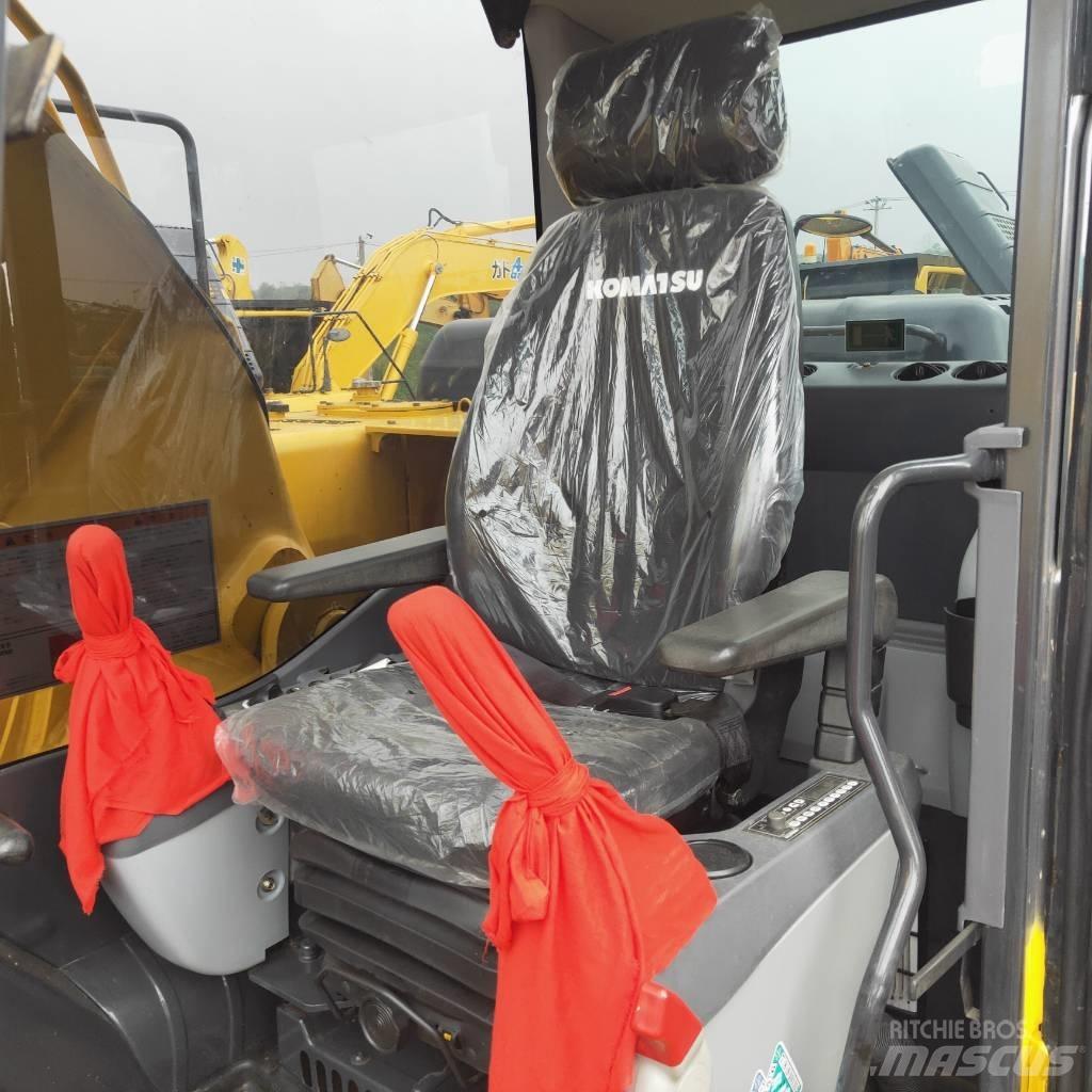 Komatsu PC200-8 Gravemaskiner på larvebånd