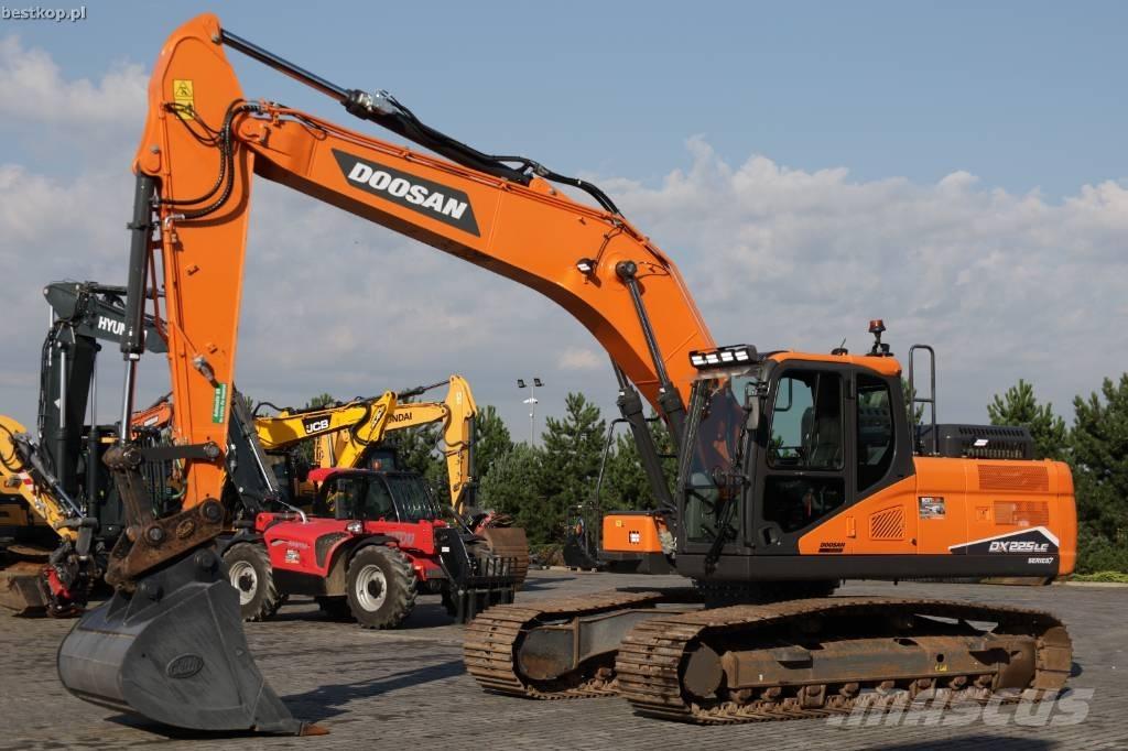Doosan DX 225 LC-7 Gravemaskiner på larvebånd