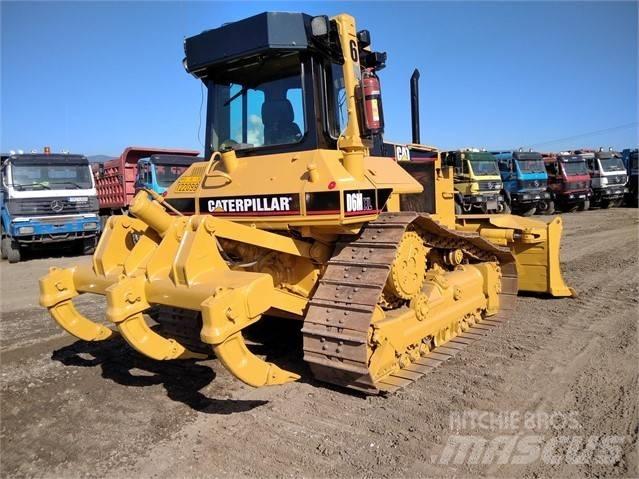 CAT D 6 M Bulldozer på larvebånd