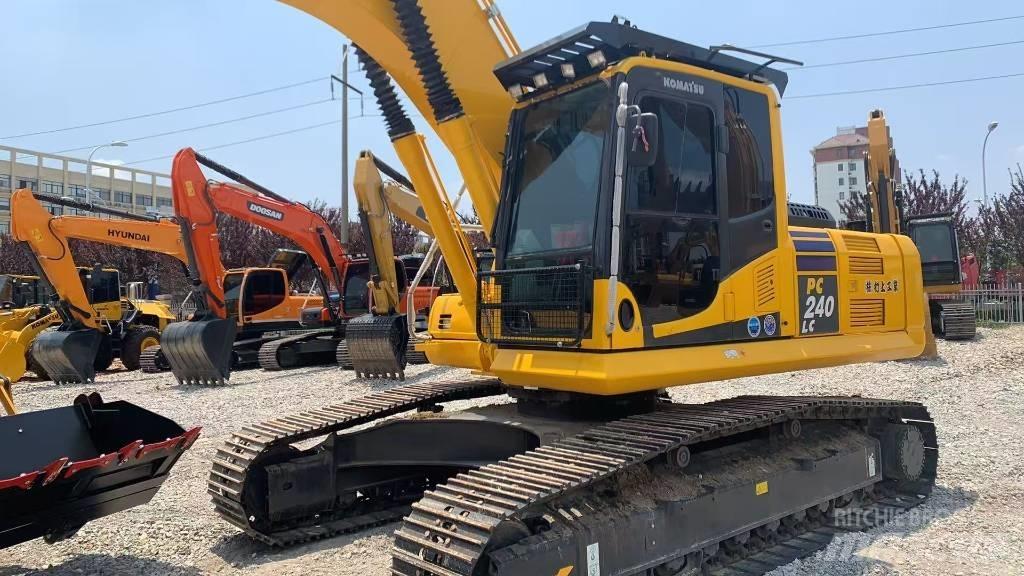 Komatsu PC 240 Gravemaskiner på larvebånd