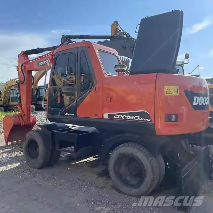 Doosan DX150W Gravemaskiner på hjul