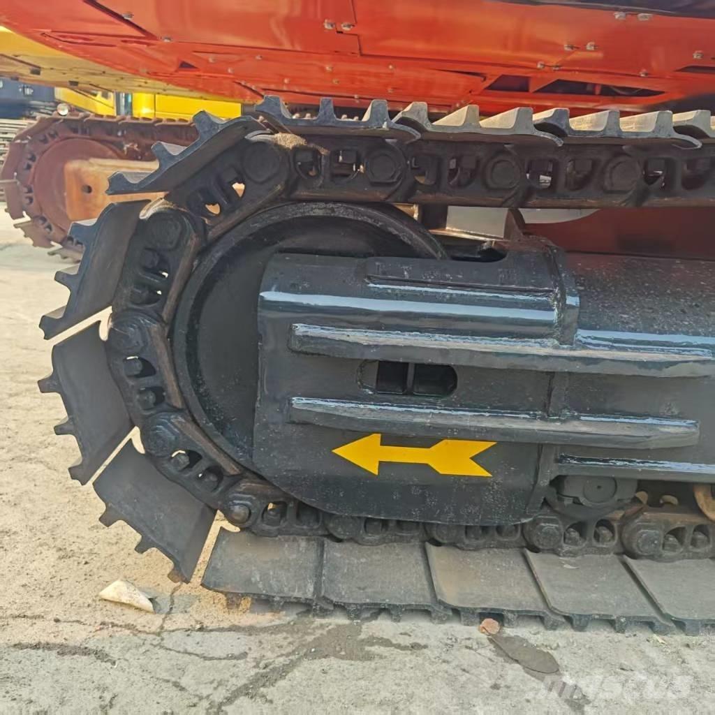 Doosan DX 300 LC Gravemaskiner på larvebånd