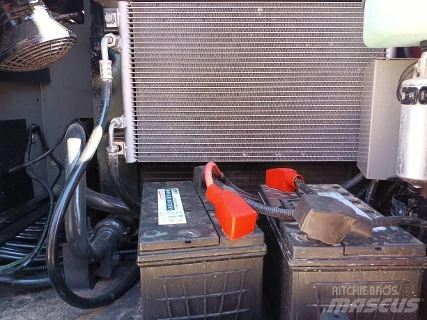 Hitachi ZX 120 Midi-gravemaskiner 7t - 12t
