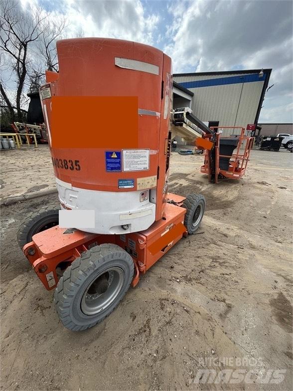 JLG E 300 AJP Saxlifte