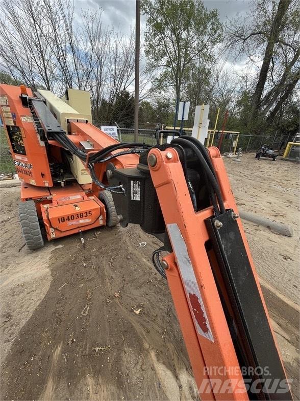 JLG E 300 AJP Saxlifte