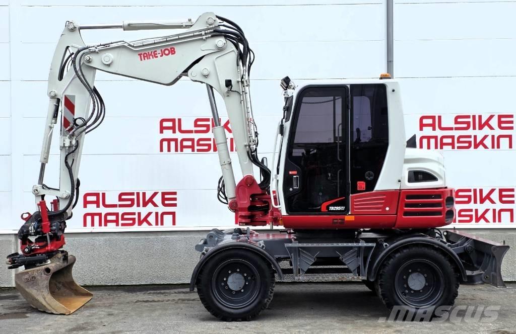 Takeuchi TB 295 W Gravemaskiner på hjul
