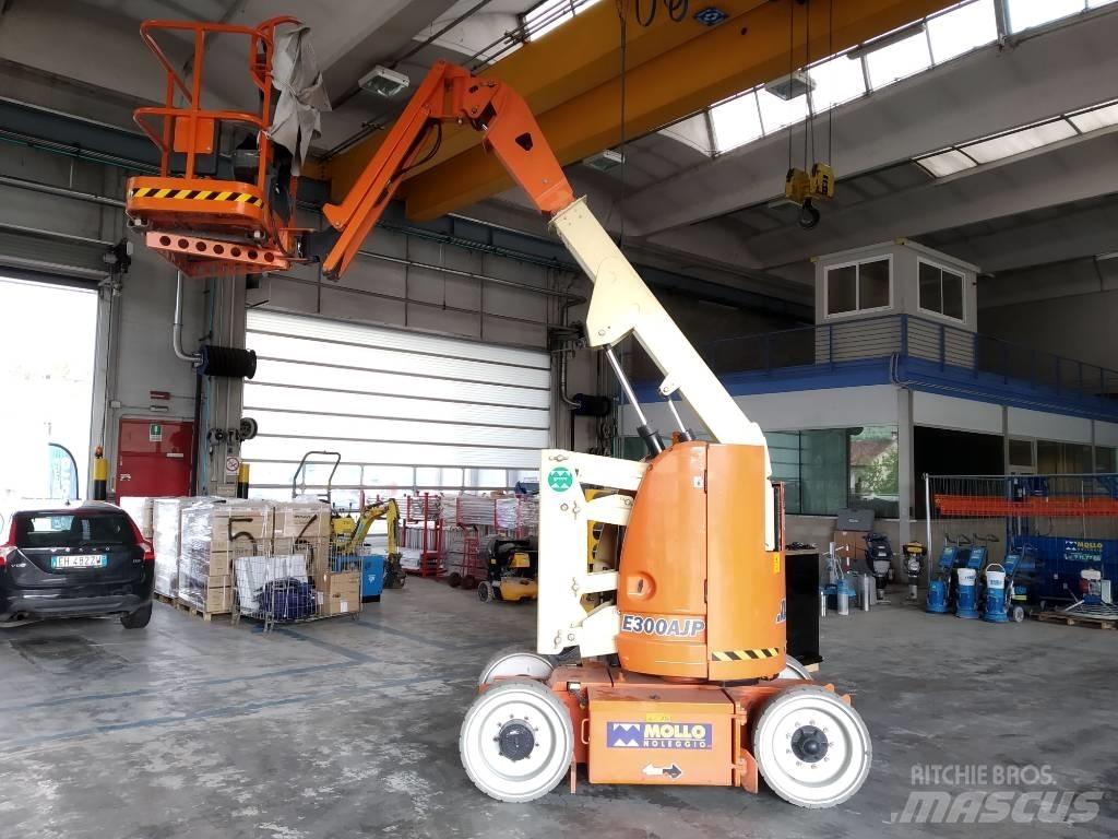 JLG E 300 AJP Bomlifte med knækarm