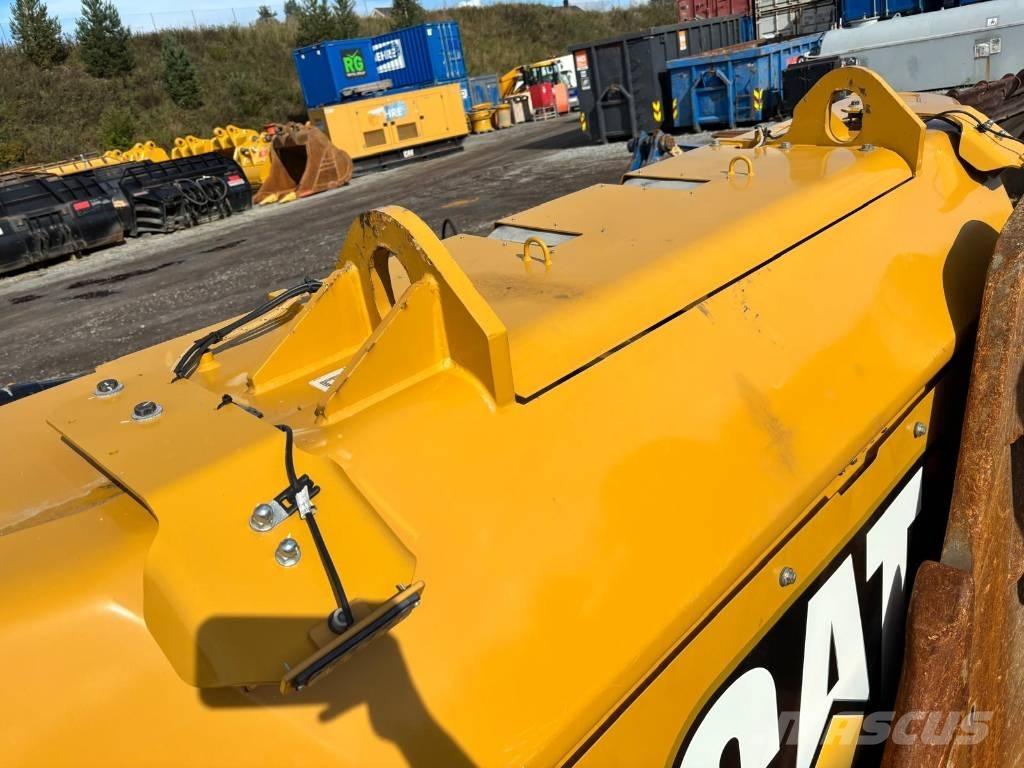 CAT 395 Gravemaskiner på larvebånd