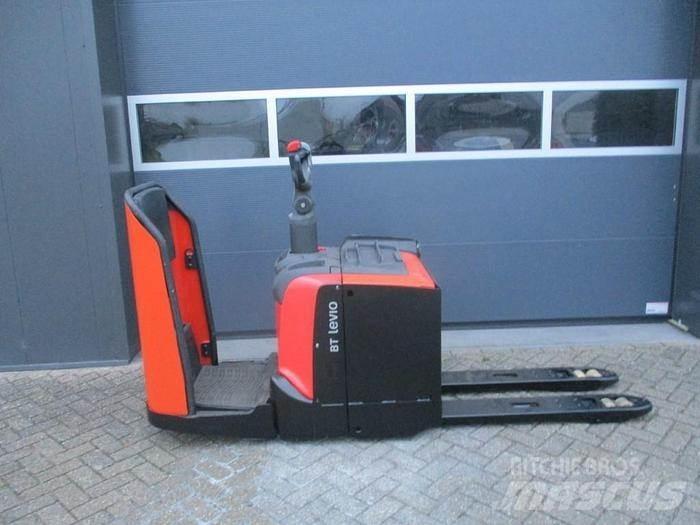 Toyota LPE 250 El-palleløftere med platform