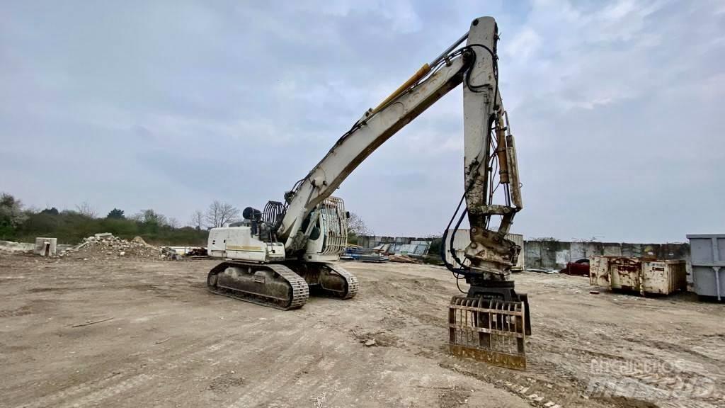 Liebherr R 924 Gravemaskiner på larvebånd
