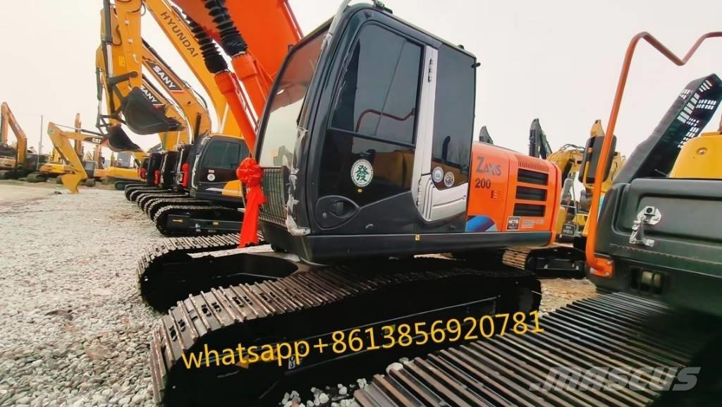 Hitachi ZX 200 Gravemaskiner på larvebånd