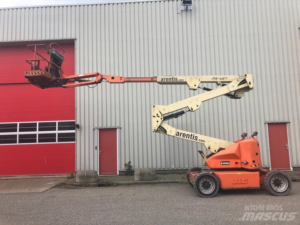 JLG E 450 AJ Bomlifte med knækarm
