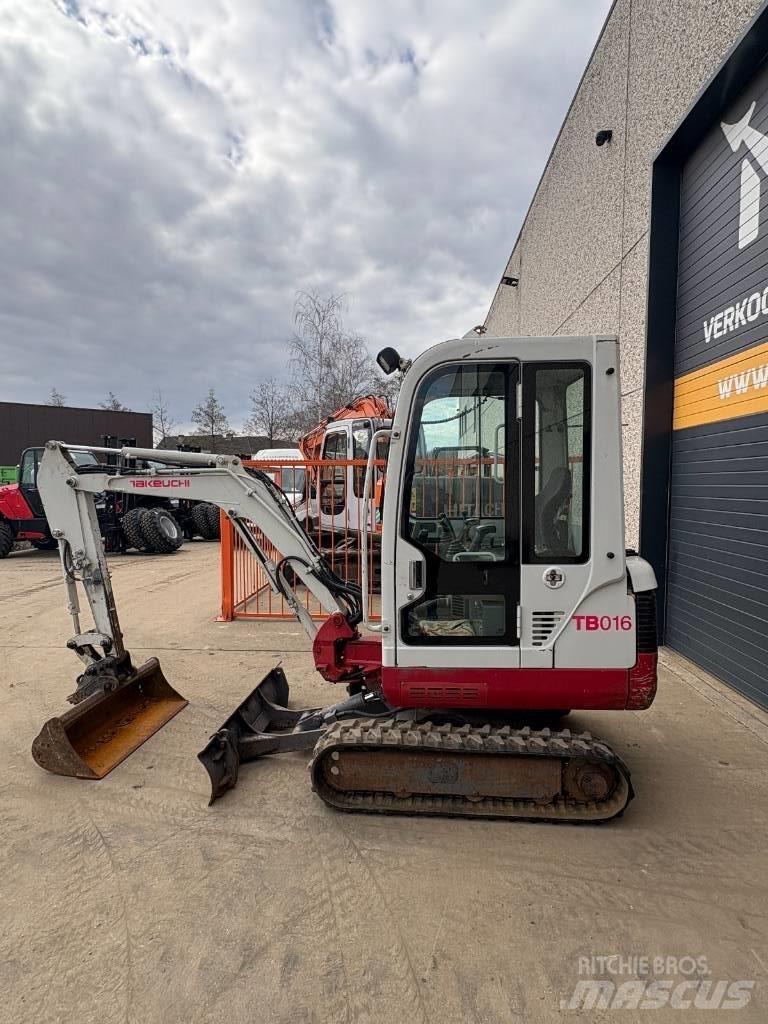 Takeuchi TB016 Minigravemaskiner