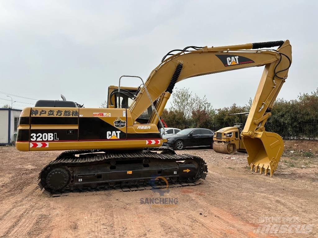 CAT 320 B L Gravemaskiner på larvebånd