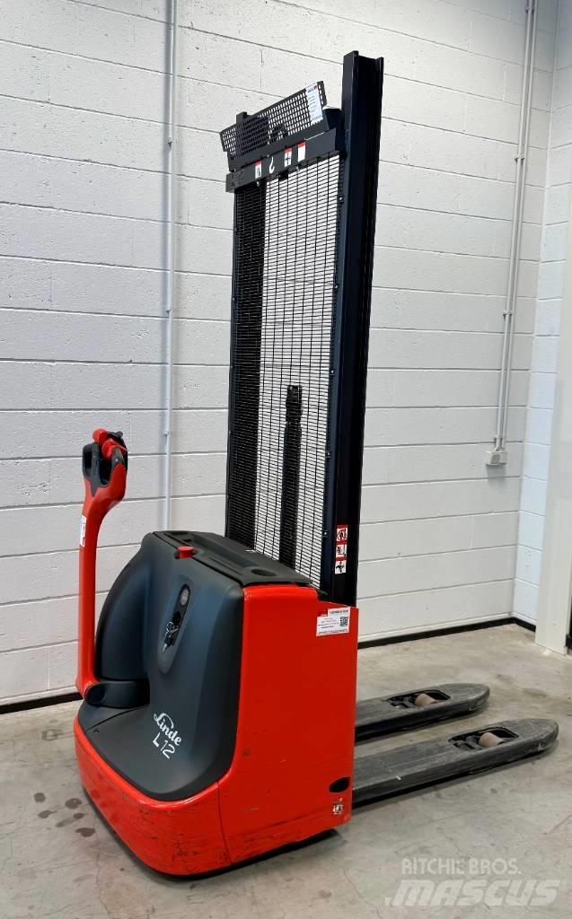 Linde L12i/1172 Gaffelstabler med gående fører