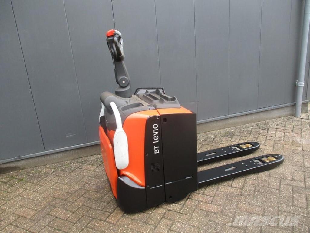 BT LPE 200 El-palleløftere med platform