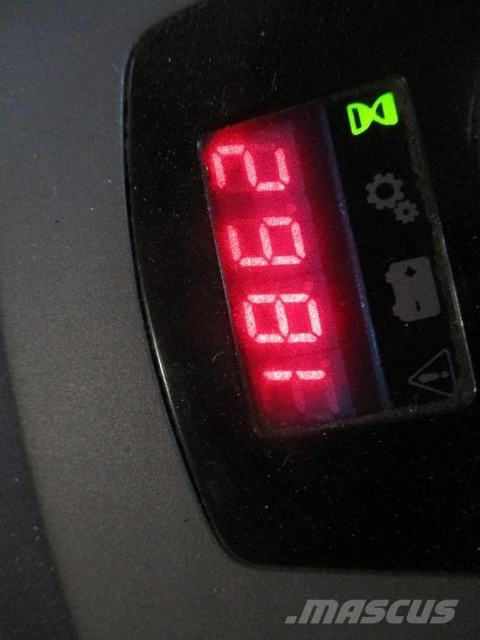 BT LPE 200 El-palleløftere med platform