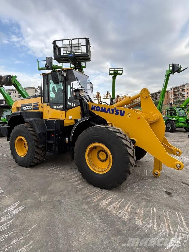 Komatsu WA 320-8 Læssemaskiner på hjul