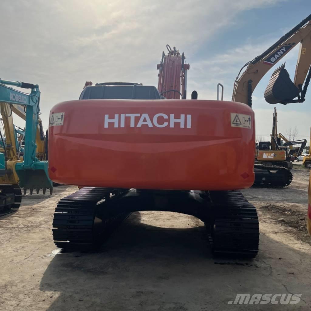 Hitachi ZX 240 Gravemaskiner på larvebånd