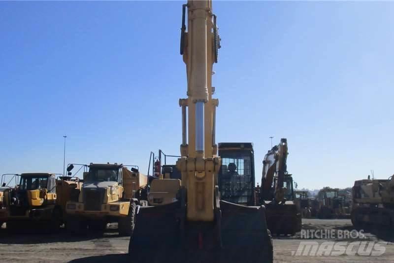 Komatsu PC450LC Minigravemaskiner