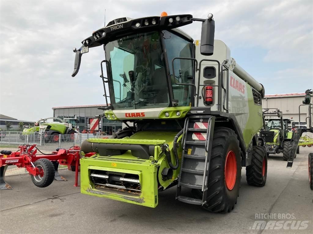 CLAAS Trion 520 Mejetærskere