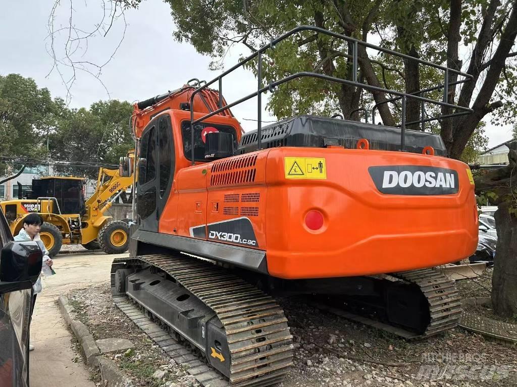 Doosan DX300LC-9c Gravemaskiner på larvebånd