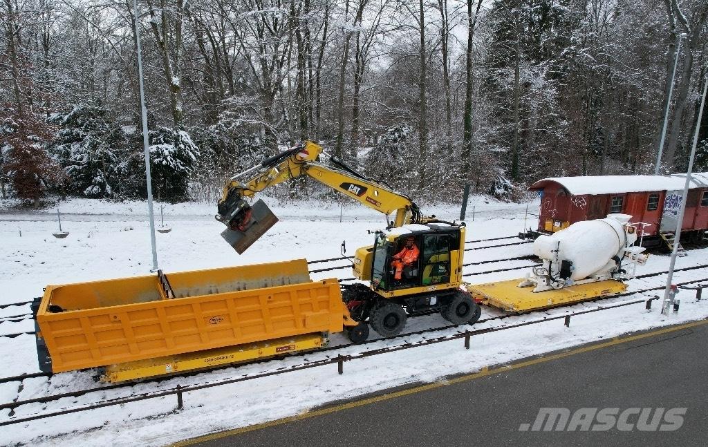 CAT 323 Rail Special gravemaskiner