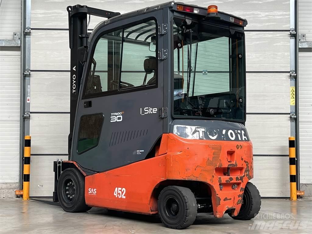 Toyota 8FBMT30 El gaffeltrucks