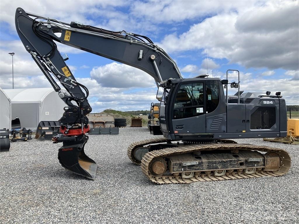 Liebherr R924 Gravemaskiner på larvebånd