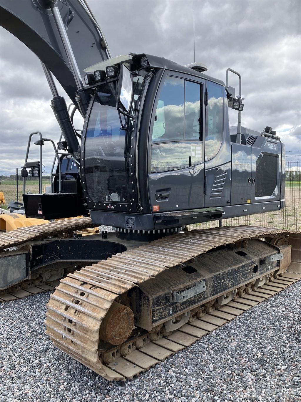 Liebherr R924 Gravemaskiner på larvebånd