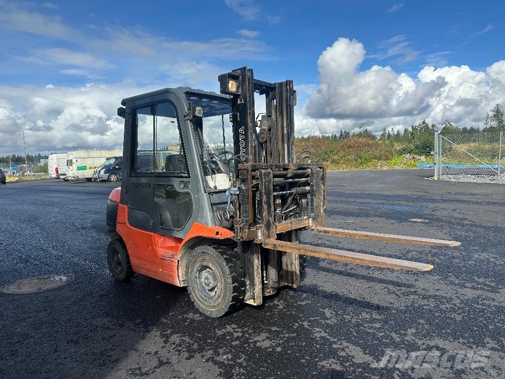 Toyota 02-7 FDF 25 Diesel gaffeltrucks