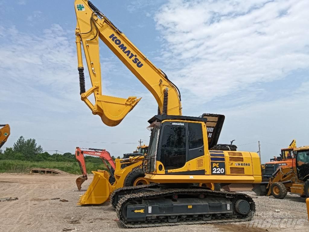 Komatsu PC 220-8 Gravemaskiner på larvebånd