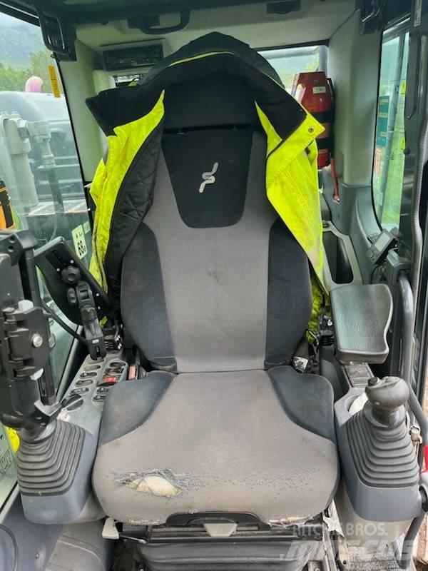 Komatsu PC 170 LC-11 Gravemaskiner på larvebånd
