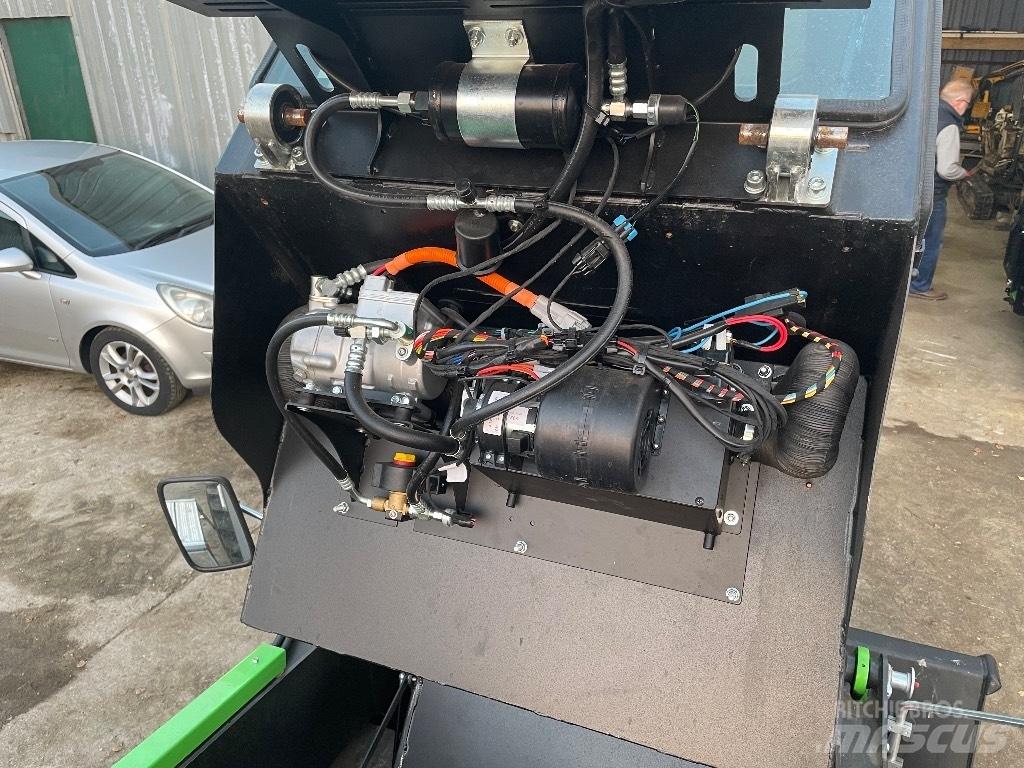 Kovaco Elise 900 Midi-gravemaskiner 7t - 12t